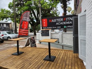 Casa Comercial com 105m² no bairro Petrópolis em Porto Alegre para Alugar