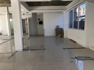 Salas/Conjuntos com 90m² no bairro Petrópolis em Porto Alegre para Alugar