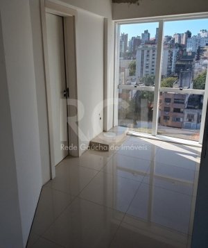 Salas/Conjuntos com 90m² no bairro Petrópolis em Porto Alegre para Alugar