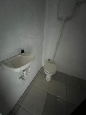 Galpão com 181m² no bairro Sarandi em Porto Alegre para Alugar