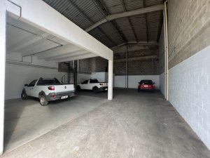 Galpão com 181m² no bairro Sarandi em Porto Alegre para Alugar