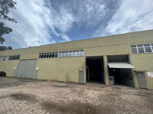 Galpão com 181m² no bairro Sarandi em Porto Alegre para Alugar