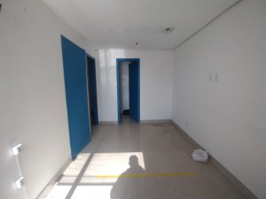Salas/Conjuntos com 31m² no bairro Moinhos de Vento em Porto Alegre para Alugar