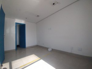 Salas/Conjuntos com 31m² no bairro Moinhos de Vento em Porto Alegre para Alugar