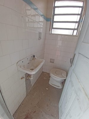 Salas/Conjuntos com 180m² no bairro Petrópolis em Porto Alegre para Alugar