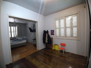 Casa com 209m², 4 dormitórios no bairro Auxiliadora em Porto Alegre para Comprar