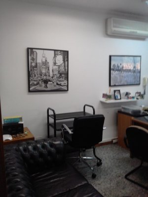 Salas/Conjuntos com 72m² no bairro Petrópolis em Porto Alegre para Alugar