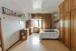 Casa com 375m², 3 dormitórios no bairro Jardim Lindóia em Porto Alegre para Alugar