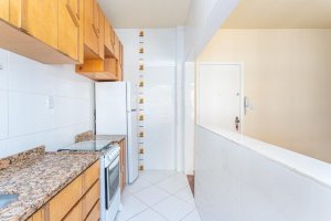 Apartamento com 58m², 2 dormitórios no bairro Centro Histórico em Porto Alegre para Alugar