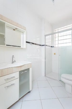 Apartamento com 58m², 2 dormitórios no bairro Centro Histórico em Porto Alegre para Alugar