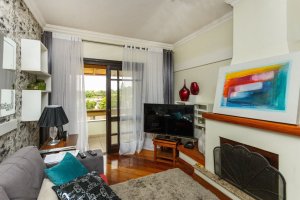 Casa com 350m², 4 dormitórios no bairro Vila Assunção em Porto Alegre para Alugar