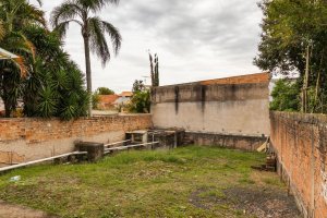 Casa com 350m², 4 dormitórios no bairro Vila Assunção em Porto Alegre para Alugar