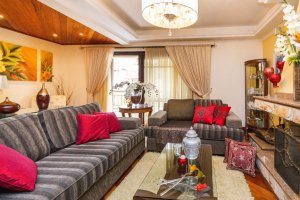 Casa com 350m², 4 dormitórios no bairro Vila Assunção em Porto Alegre para Alugar