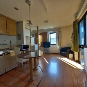 Apartamento com 40m², 1 dormitório no bairro Moinhos de Vento em Porto Alegre para Comprar