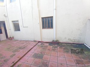 Apartamento com 72m², 1 dormitório no bairro Floresta em Porto Alegre para Alugar