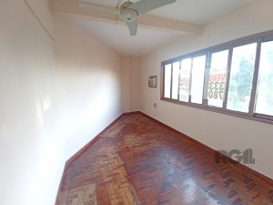 Apartamento com 72m², 1 dormitório no bairro Floresta em Porto Alegre para Alugar