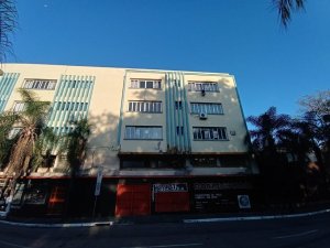 Apartamento com 72m², 1 dormitório no bairro Floresta em Porto Alegre para Alugar