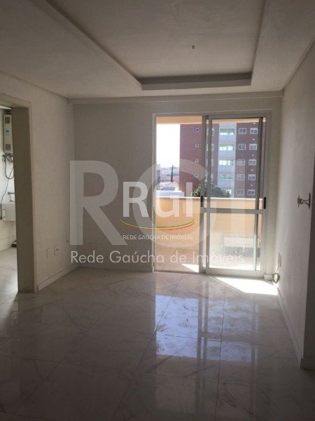 Apartamento com 120m², 2 dormitórios, 1 vaga no bairro Passo da Areia em Porto Alegre para Comprar