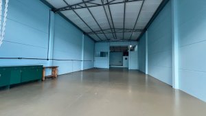Depósito/Pavilhão com 260m² no bairro Parque Santa Fé em Porto Alegre para Alugar