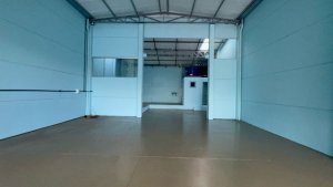 Depósito/Pavilhão com 260m² no bairro Parque Santa Fé em Porto Alegre para Alugar