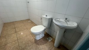 Depósito/Pavilhão com 260m² no bairro Parque Santa Fé em Porto Alegre para Alugar