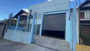 Depósito/Pavilhão com 260m² no bairro Parque Santa Fé em Porto Alegre para Alugar
