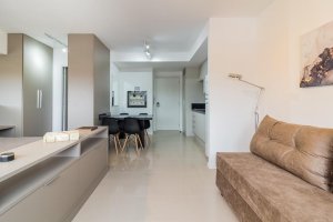 Apartamento com 39m², 1 dormitório no bairro Chácara das Pedras em Porto Alegre para Alugar