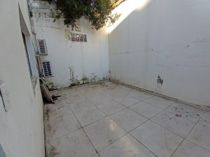 Prédio Comercial com 500m² no bairro São Geraldo em Porto Alegre para Alugar