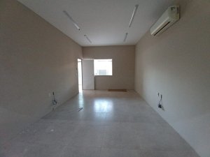 Prédio Comercial com 500m² no bairro São Geraldo em Porto Alegre para Alugar