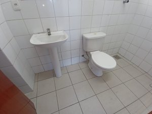 Prédio Comercial com 500m² no bairro São Geraldo em Porto Alegre para Alugar