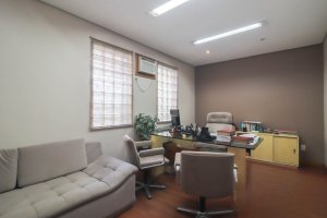 Casa comercial com 300m² no bairro Cidade Baixa em Porto Alegre para Alugar