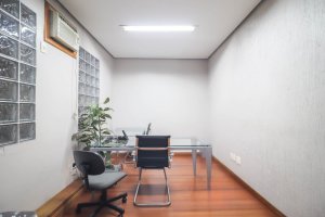 Casa comercial com 300m² no bairro Cidade Baixa em Porto Alegre para Alugar