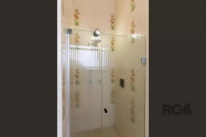 Casa com 200m², 3 dormitórios no bairro Independência em Porto Alegre para Alugar