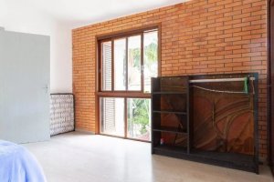 Casa com 200m², 3 dormitórios no bairro Independência em Porto Alegre para Alugar