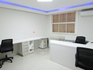 Loja com 120m² no bairro Rio Branco em Porto Alegre para Alugar