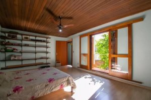 Casa comercial com 169m² no bairro Cidade Baixa em Porto Alegre para Alugar