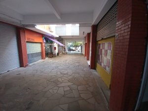 Loja com 53m² no bairro São João em Porto Alegre para Alugar