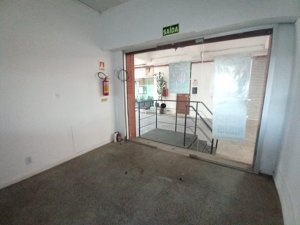 Loja com 53m² no bairro São João em Porto Alegre para Alugar