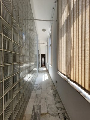 Salas/Conjuntos com 999m² no bairro Centro Histórico em Porto Alegre para Alugar