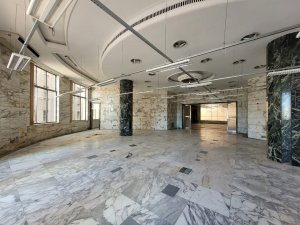 Salas/Conjuntos com 999m² no bairro Centro Histórico em Porto Alegre para Alugar