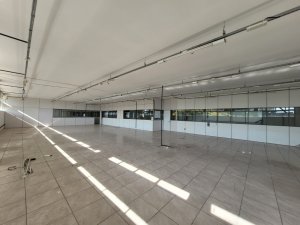 Galpão com 3.700m² no bairro Navegantes em Porto Alegre para Alugar