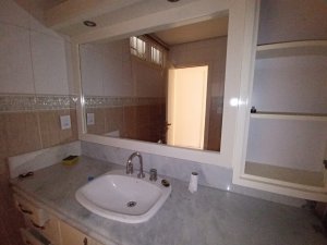 Casa comercial com 200m² no bairro Chácara das Pedras em Porto Alegre para Alugar