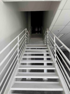 Loja com 1113m² no bairro Cristal em Porto Alegre para Alugar