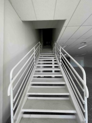 Loja com 1113m² no bairro Cristal em Porto Alegre para Alugar