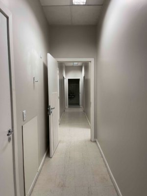 Loja com 1113m² no bairro Cristal em Porto Alegre para Alugar