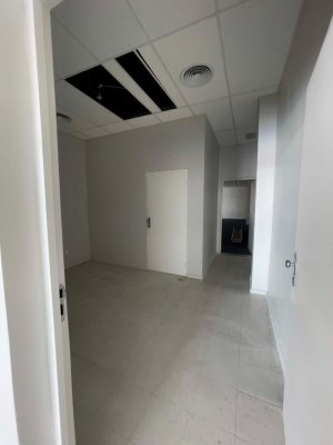 Loja com 1113m² no bairro Cristal em Porto Alegre para Alugar