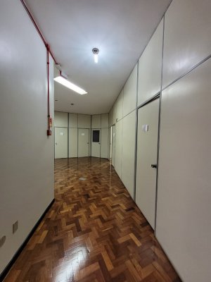 Salas/Conjuntos com 1.073m² no bairro Centro Histórico em Porto Alegre para Alugar