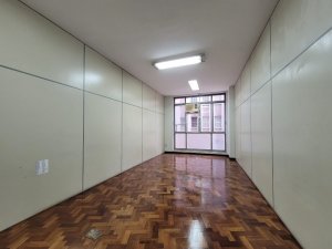 Salas/Conjuntos com 1.073m² no bairro Centro Histórico em Porto Alegre para Alugar
