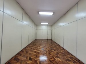 Salas/Conjuntos com 1.073m² no bairro Centro Histórico em Porto Alegre para Alugar