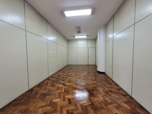 Salas/Conjuntos com 1.073m² no bairro Centro Histórico em Porto Alegre para Alugar
